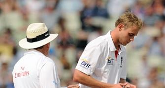 Broad fined for throwing ball at opponent