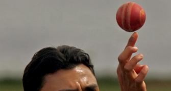 Kaneria cleared by ECB to play for Essex