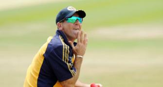 Nielsen retained as Aus coach till 2013 Ashes
