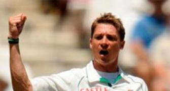 SA destroy India on rain-hit opening day