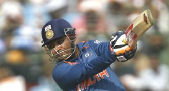 Sehwag fit for 2nd ODI as Ind look to seal series