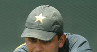 PCB probe panel recommends fine on Akmal, Afridi