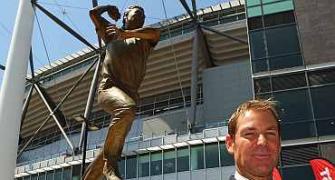 Images: Warne statue unveiled at the MCG