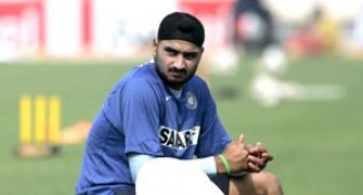 'Sachin-Viru's stay in first 15 overs will be key'