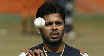 Sreesanth cautioned by Dhoni