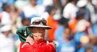 Poor umpiring in 1st ODI a case for DRS