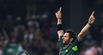 Stats: Afridi cracks new bowling record