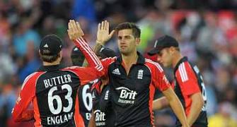 Broad lauds bowlers for T20 victory
