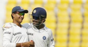 Will Eden Gardens see Dhoni equal Dada's record?
