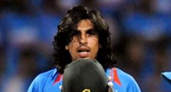 Ishant, Kamran fined for verbal face-off during 1st T20