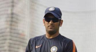 Dhoni should take a break from captaincy: Gavaskar