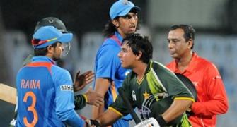 Umpire Ravi's howlers contribute to India's defeat