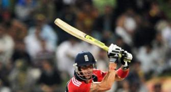 Abu Dhabi T20: England beat Pakistan, win series 2-1