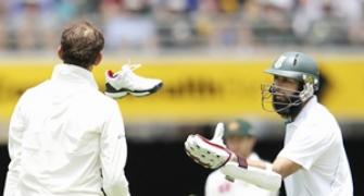 Amla, Kallis put South Africa in charge