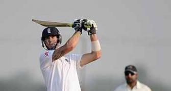 Pietersen warms up for Tests with brisk hundred