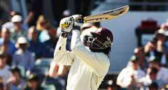 Gayle first to hit first-ball six in Test cricket