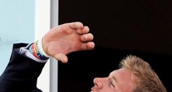 Cricket gloves off for fighting 'Freddie' Flintoff