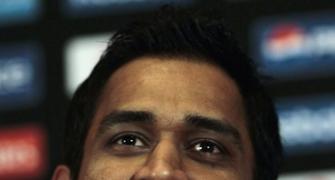 Switching from Test to T20 not easy: Dhoni
