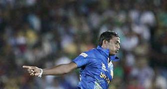 Six wickets for Ajantha Mendis as Lanka thrash Zimbabwe