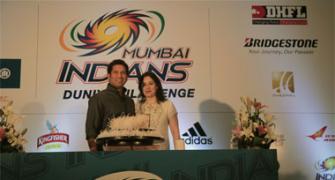 Twitter flooded with birthday wishes for Tendulkar