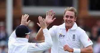Broad puts England in sight of victory
