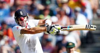 Ashes: Pietersen to Poms rescue as Aus take early advantage