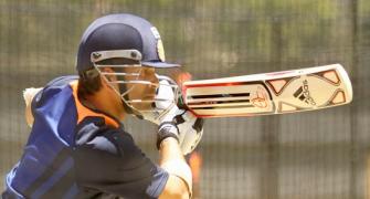Tendulkar returns as Indian team begins training camp