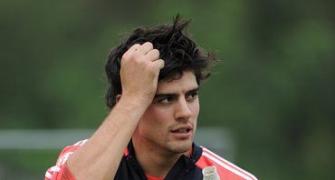 Kochi ODI: Cook wary of 'world class' India