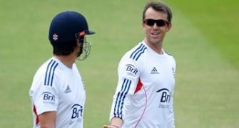 England eye series win to retain Ashes in style