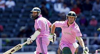 Amla, De Villiers smash SA to thrilling win over Pakistan