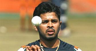 Sreesanth, two other RR players held over spot-fixing
