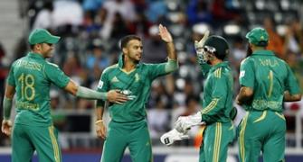 South Africa secure narrow win over Pakistan after rain