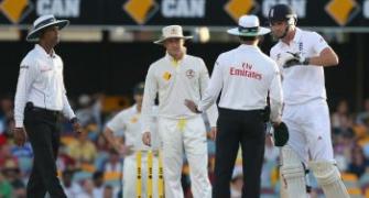Healy slams umpires for failing to prevent Clarke-Anderson spat