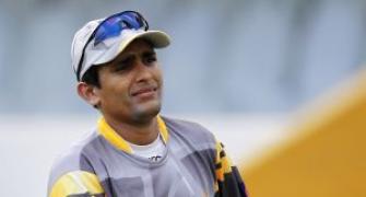 Injured Pakistan 'keeper Adnan Akmal out of SL Tests