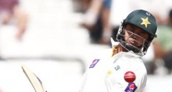 Zimbabwe take nine Pakistan wickets on opening day