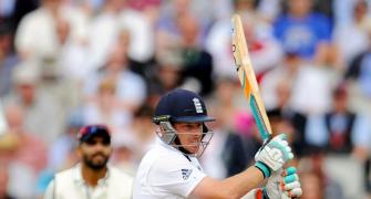 Ian Bell retires from professional cricket