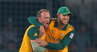 De Villiers, Du Plessis double act seals South African win