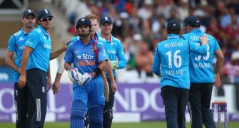 Kohli-Stokes involved in verbal spat in 3rd ODI