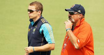 Should bowlers refrain from bowling bouncers in India-Aus Test series?