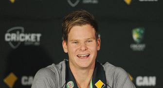 No change in tactics as Steve Smith thrust into hot seat