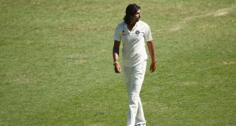 No veg food! Angry Ishant storms out of Gabba at lunch on Day 3