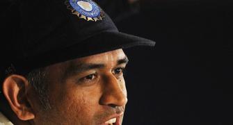 India winless, Dhoni sees improvement in batting approach