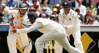 Dhoni first Indian 'keeper to take 50 catches vs Australia in Tests