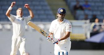 Dhoni rues India's inability to capitalise on close chances