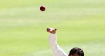 Ajmal strikes late to check Sri Lanka in final Test