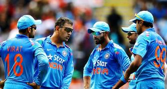 'Start using your brains,' angry Dhoni tells his bowlers