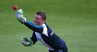 Desperate England turn to Buttler for third India Test