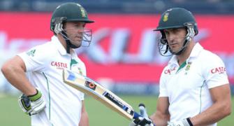 De Villiers, Du Plessis favourites to replace Smith as Test captain