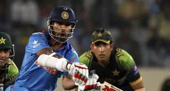 Dhawan's blast left Pakistan gasping