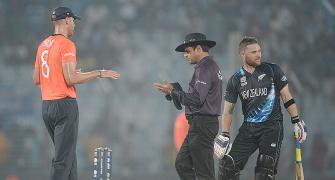 Broad hits out at umpires for keeping players on field despite lightening